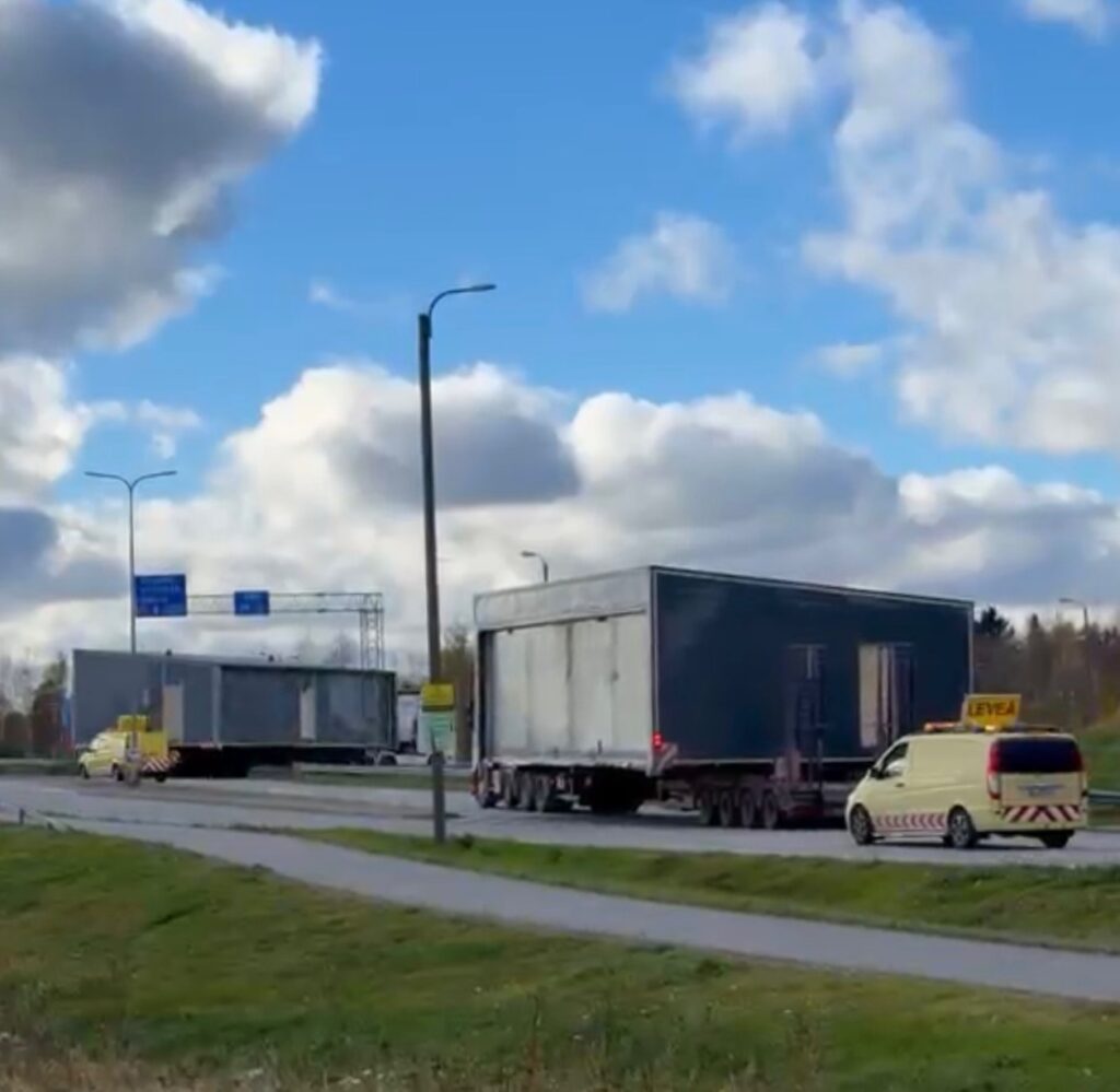 Erikoisleveä kuljetus matkalla etelästä pohjoiseen